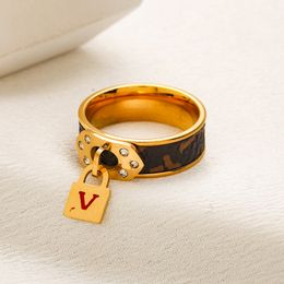 Classic Style Womens Ring Vinatge Luxury 18K Gold Plated Rings Designer Brand Jewelry Spring New Girl Couple Ring Box Packaging