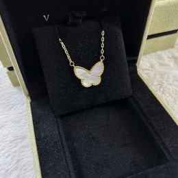 Fashion Designer Necklace womens Necklace Butterfly Mother of Pearl Design Elegant Temperament Gift Giving Social Gathering
