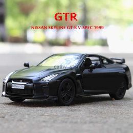 Electric/RC Car Japanese Supercar Nissan GTR R35 Simulation Exquisite Diecasts Toy Vehicles RMZ city 1 36 Alloy Car Model Gifts For ChildrenL231223