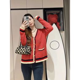 G High gussie guuui guxci Designer quality 24SS cardigan womens gold thread cardigan sweater Vneck sweater fashionable letter printed button shirt casual long sle