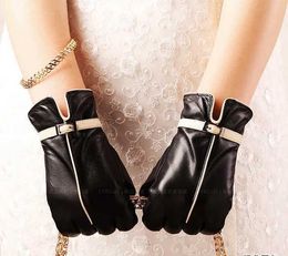 Five Fingers Gloves New Genuine Leather Gloves For Women With Thin Lining Short Glove S M L XL Free ShippingL231223