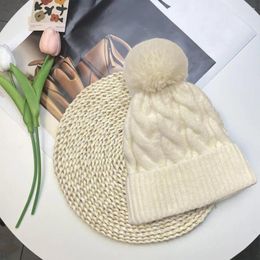 Berets Weather Winter Hat Knitted Cozy Stylish Hats For Women Windproof Plush Ball Accented Beanies Unisex