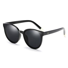 2020 selling Fashion V Women Sunglasses Polarized Whole eyewear accessory Brand Designer summer style female girl Sun glas321d