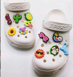 Cartoon Accessories Pvc Soft Rubber Material Cute And Funny Hole Shoes Detachable Shoe Flower Buckles Diy Drop Delivery Otxrk