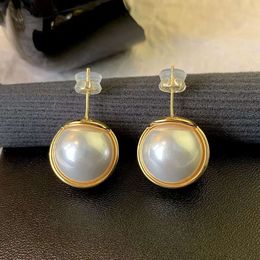 Designer Miui Miui Earrings French Light Luxury Texture Mimiu Ball Metal Earrings Temperament Versatile High Sense Earrings Jewelry Women