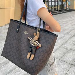 2023 New Women's City Double sided Mother and Child Shopping Old Flower Handheld Tote Single Shoulder Bag