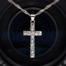 Lucky Female Cross Crystal Pendants Silver Chain Necklaces Shiny Zirconia Choker Necklaces Fashion Jewelry Gifts For Women339q