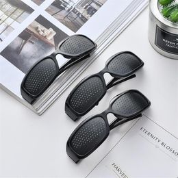 Sunglasses Vision Care Pin Hole Men Women Anti-myopia Pinhole Glasses Eye Exercise Improve Eyesight Natural Healing GogglesSunglas271S