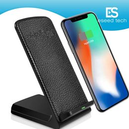 Chargers 2 Coils Desktop Fast Qi Wireless Charger Holder Stand Pad For Iphone 8 plus X Samsung S8 Plus Universal Fast portable Charger 9V/1