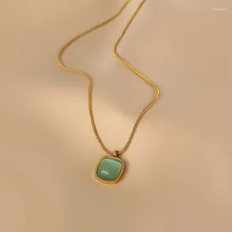 Pendant Necklaces Stylish Square Green Opal Necklace Feminine Charm Jewelry Minimalist Geometric Stainless Steel