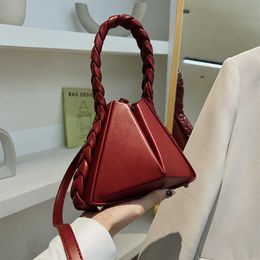 Shoulder Bags 2023 New Arrival Change Shape Bucket Bag Crossbody Bag Folds Designer Triangle Petal Bucket Handbags Women Clutch Purse