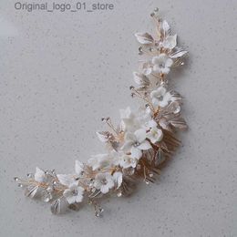 Wedding Hair Jewelry White Porcelain Flower Wedding Crown Bridal Hair Comb Accessories Handmade Women Headpiece Party Prom Jewelry Q231223