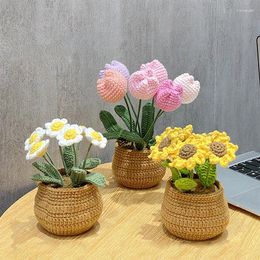 Decorative Flowers Hand-woven DIY Wool Potted Simulation Sunflower Daisy Tulip Flower Home Office Desktop Ornament Unique Birthday Gifts