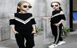 2019 Fashion Big Girls Sports Suits Off Shoulder Black White Clothing Set for Teenage Spring Autumn Tracksuit Kids Sportswear SH11326481