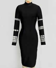 Neues Landebahn -Kleid Frühling Herbstkleid Marke Gleiche Style Empire Langarm schwarze Damen Kleid Fashion Moduofe Wasser Diamant mit mittlerer Länge Promi -Party Verbandskleid