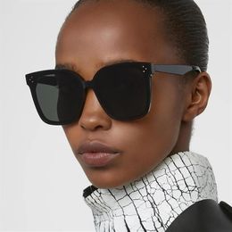 Sunglasses 2021 Brand Women Gentle High-grade V Designer Monster Sunglass Cat Eye Female Elegant Sun Glasses Fashion Lady252h