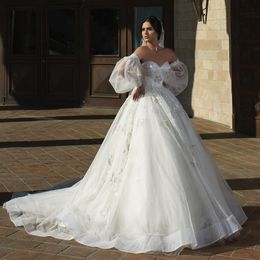 Stunning Beaded Wedding Dresses Sequined Long Sleeves Bridal Gowns Sweetheart Neckline A Line Tulle Sweep Train Vestido De Novia