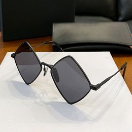 Geometric Sunglasses for Women Men Black Metal Dark Grey Lens Unisex Fashion Sun Glasses with Box2488