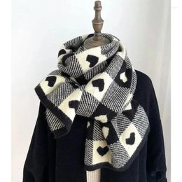 Scarves 2023 Knitted Scarf Love Heart Plaid Thickened Warm Winter Women's Christmas Year Gifts Black