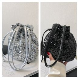 Cute bling sequins shoulder bag fashion silver drawstring crossbody bag women's drawstring sequin tote bag in sequins FMT-4192