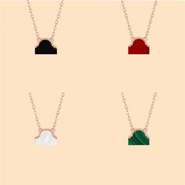 Four-leaf clover womens designer pendant necklace Classic 18-karat Gold Lucky four leaf clovers necklaces stylish personality gift255g