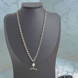 Designer Luxury classico Collana in ottone marca francese a doppia lettera a ciondolo perle intarsio intarsia