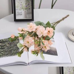 Decorative Flowers Wreaths Vibrant Artificial Realistic Simation Of 5-Head Roses For Home Celebrity Decorations Easy Care Drop Deliver Dhzcs