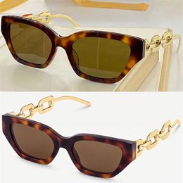 Women cat eye sunglasses woman 22545 butterfly plate frame designer glasses fashion metal chain mirror legs top UV400 protective b281a