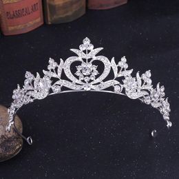 2021 new Vintage Baroque Bridal Tiaras Accessories Prom Headwear Stunning Sheer Crystals Wedding Tiaras And Crowns 19182618