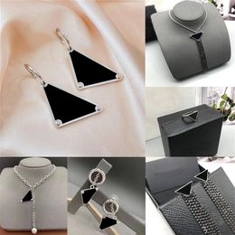 Chic Triangle Letter Necklace Designer Tassel Chain Necklace Earrings Women Hip Hop Triangles Eardrops With Stamps Girl Cool Punk 257I