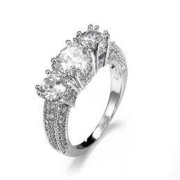Three Stone Ring Imitation Mosang Diamond Emerald Zircon Ring Jewelry