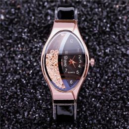 Wristwatches Elegant Women Crystal Oval Dial Quartz Wrist Watches Lady Leather Strap Casual Watch Gift