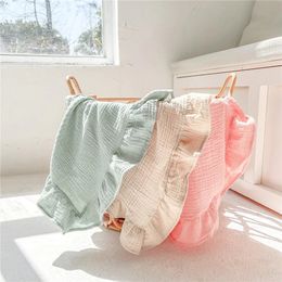 Muslin Swaddle Crinkle Cotton Gauze Ruffle Baby Burp Cloths Throw Blanket Diapers Babi Bath Towel 120x120cm 231222