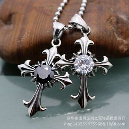 Ch Designer Cross Pendant Necklace Chromes Fashion Jewellery Titanium Steel Diamond Inlaid Zircon Heart Sweater Chain Lover Gift Luxury New 2024 C0uy