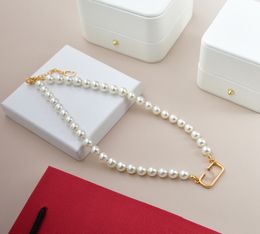 Womens Pearl Necklaces Designer Pendants Jewelry Gold Lover Necklace Chains Diamonds Men Woman Party Accessories Charm V Necklaces with box dust bag