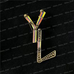 Fashion Women Clothes Accessories Designer Brooch Ladies Luxurys Designers Jewelry Gold Big Letter Brooches Womens Pins Breastpin 2228