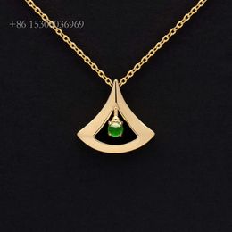 OEM Vogue High Quality Natural Jade Yellow Gold Pure Green Colour Icy Jadeite Pendant Charms