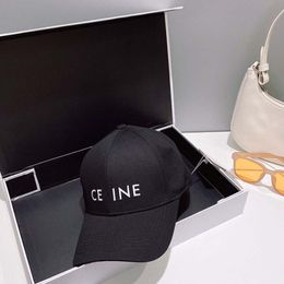 Casquette 럭셔리 모자 자수 야구 모자 디자이너 모자 조절 가능한 여성 농장 여름 여름 수백 오백 태양 보호 햇빛 모자 레트로 클래식 여성 모자