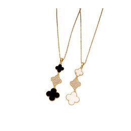 Van Clef Necklace Designer Women Original Quality Pendant Necklaces Women Jewellery Black And White Necklace Female Clavicle Chain Fashion Gold