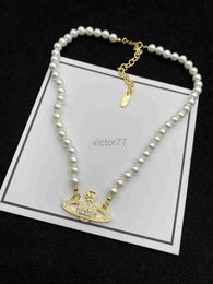 Anhänger Halskette Modemarke Designer Buchstaben Viviene Chokers Luxus Frauen Schmuck Metall Perlen Halskette Cjeweler Westwood für Frauenketten Bewegung cur 0tpn