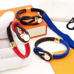 Luxury High Quality Leather Bracelet Designer Fashion Couples New Cross Color Beads Leather Rope Black Red Blue 3 paragraph Gift 2670