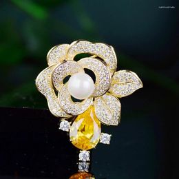 Brooches Korean Rose Flower Zircon Brooch Pin Elegant Pearl Camellia Women Fashion Clothing Accessories Corsage Female Jewellery