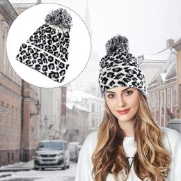 Berets Leopard Print Beanie Hats Knitted Small Face Autumn Women Yarn Knitting Wool