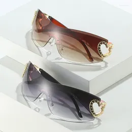 Sunglasses Luxury Vintage Woman Brand Designer Heart Sun Glasses Female Fashion Rimless Personality Gradient
