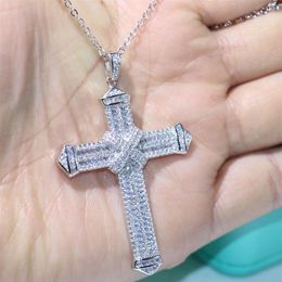 2020 New Sparkling Luxury Jewellery 925 Sterling Silver Princess Cut White Topaz CZ Diamond Gemstones Cross Pendant Party Women Neck309g