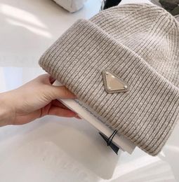 Designer beanie luxury knitted cap high version hat autumn and winter men and women wool warm comfortable fashion trendy casual hu9423722