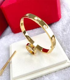 Luxury Stainless Steel Bangles Designer Bracelet Vintage Jewelry Fashion Couple Bangle Wedding Prom Jewellry Christmas Gifts Valen3906641