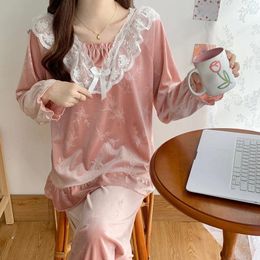 Women's Sleepwear Pajamas Set Autumn Winter Long Sleeved Top Pants Two Piece Sets Ladies Warm Velvet Home Clothes Pyjama Pijama