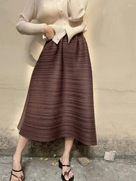 Skirts Miyake Pleated Horizontal Simple Elegant Loose Skirt Women 2023 Korean Fashion High Waisted Plus Size