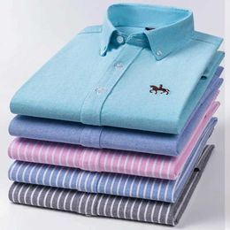 Qianxin Clothing Spring and Autumn Men's Long Sleeved Shirts New Pure Cotton Oxford Textile Non Iron Chequered Shirt